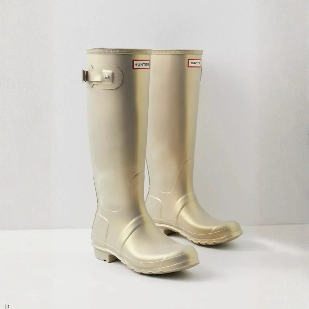 Hunter Kids Tall Nebula Metallic Pale Gold Rain Boots US 5G EU 36 / Fits Women 6